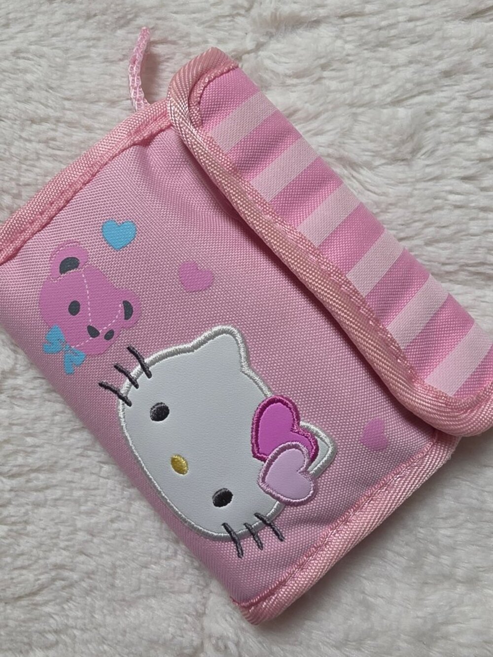 Sanrio Hello Kitty 2010 Pink Trifold Nylon Wallet Embroidered Bear Hearts Cookie